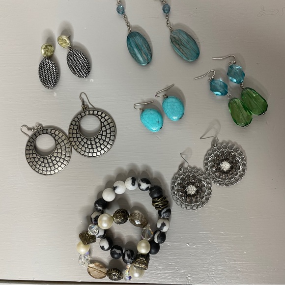 Jewelry - Lot of 6 pair dangle earrings 2 bracelets silver aqua turquoise beaded